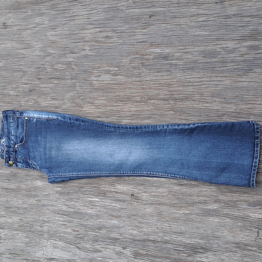 Express Jeans Barely Boot Low-Rise, Size 4 S - image 3